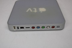 Apple TV A1218 1st Generation White Portable 1080P HD Digital Media Streamer