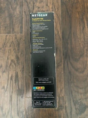 Netgear PUSH2TV PTV2000 TV Adapter for Intel Wireless Display PC screen to HDTV