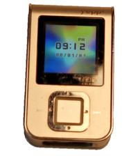 DIGITAL AUDIO PLAYER and Voice recorder – SAMSUNG -MODEL NO.YP-T7F – SILVER