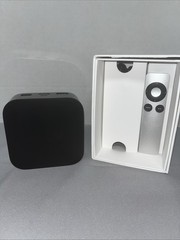 Apple TV-4th Gen 32GB HD Media Streamer Model #A1625 Tested Includes Remote
