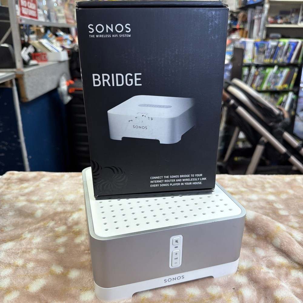 Sonos Connect:Amp Digital Music Streamer Gen 1 with Sonos Bridge
