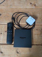 Amazon Fire TV 2nd Gen 4K Streamer DV83YW w/ power cord and remote NOT WORKING!