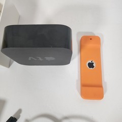 Apple TV HD 32GB A1625 MR912LL/A w/Siri Remote Box HDMI Cable Tested Works