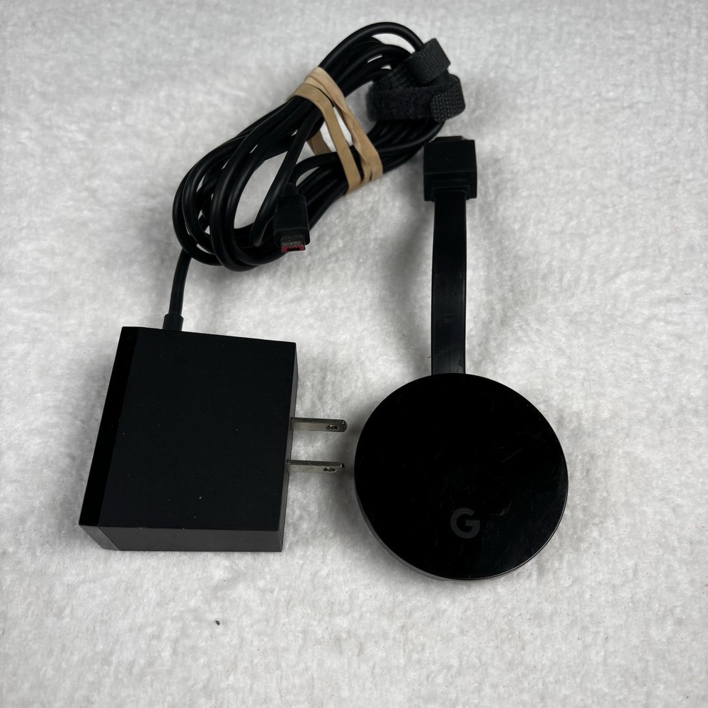 Google Chromecast Ultra 4K Streaming Media Player NC2-6A5-D Wi-Fi HDMI
