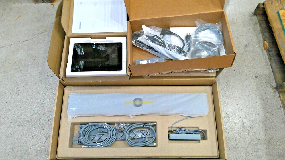 68-101406-01 Video Conference Kit Cisco Cloud Network Technology NEW