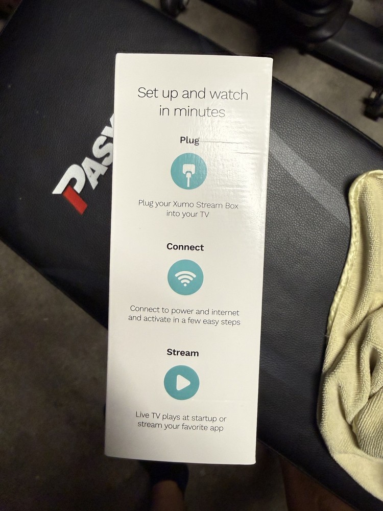 Xumo Stream Box 4K UHD Streaming Device Version 1.1 ESST11AEI
