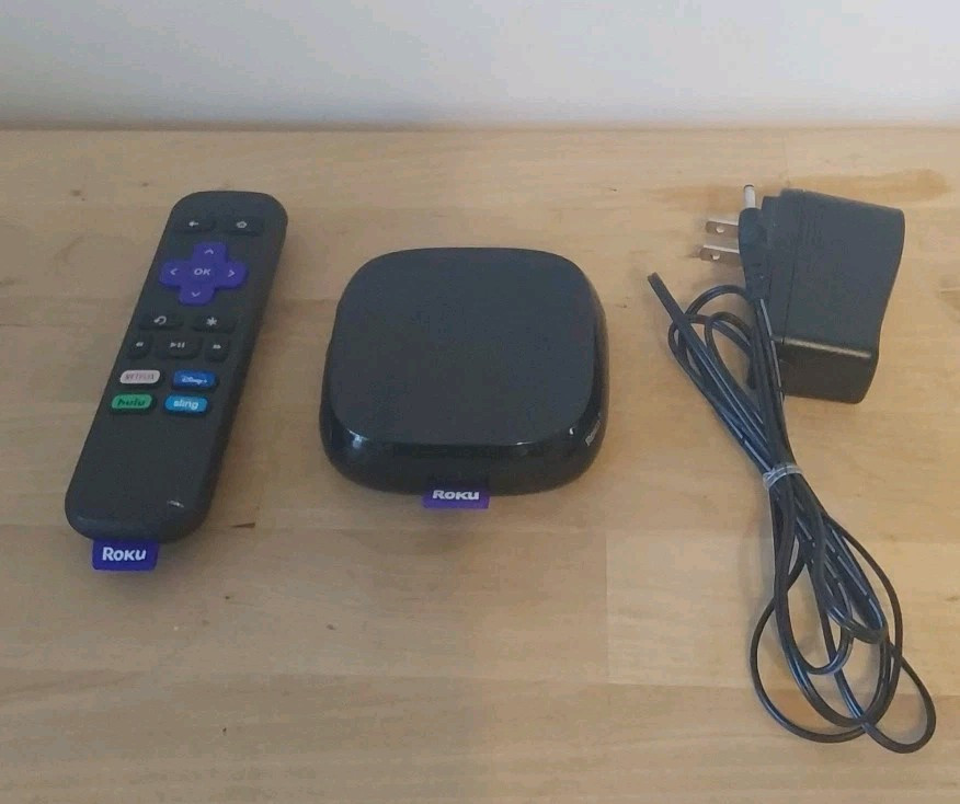 Roku 3 Streaming Device 4200X with Remote and Power Supply