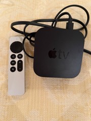 Apple TV 4K (2nd Generation) 32GB Media Streamer A2169 Great Condition!