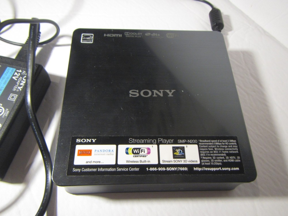 Sony SMP-N200 Network Media Player / Remote / Power Adapter / Complete