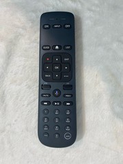 DIRECTV Gemini Air Streaming Device 4K Model P21KW-500 Wth AC Adapter and Remote