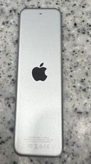Apple TV (4th Generation) A1625 32GB 1080P Media Streamer