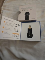 Google Chromecast H2G2-42 1st Generation Media Player – New (Open Box)