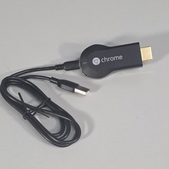 Google Chrome Chromecast M/N H2G2-42 HDMI Media Streamer with Cord & Remote Used