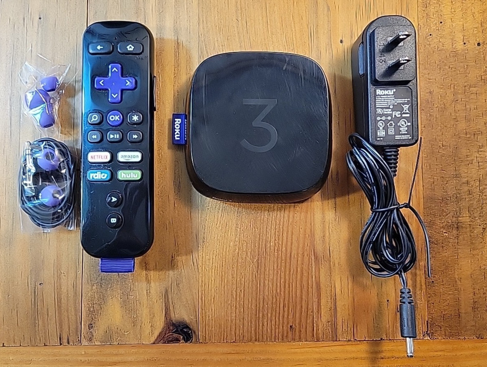 Roku 3 Streaming Player Model 4200X w/ Power Cable and Remote – Tested Works