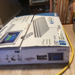 NEW D-LINK DSM-320 MEDIALOUNGE WIRELESS NETWORK MEDIA PLAYER 802.11G ALL FORMATS