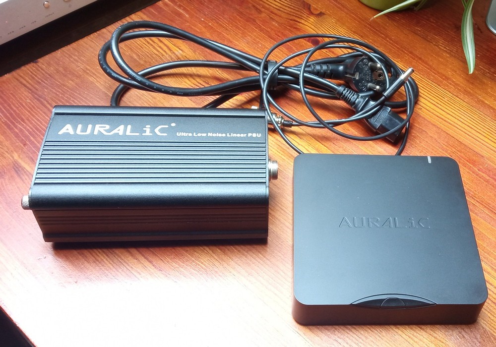 Auralic Aries Mini streamer / DAC + Auralic LPS