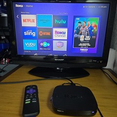 Roku Ultra 4660X2 4K Streaming Media Player w/ Remote & Cables – Tested Working