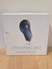 Google Chromecast 1st Generation HDMI Media Streamer H2G2-42 Black