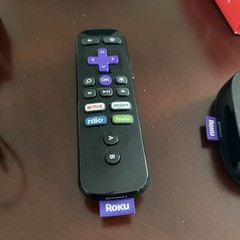 Roku 3 (3rd Gen) 4230X Media Streamer 4230R – Black w/Remote/Charger/Manuals/Box