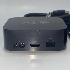 Apple TV 32GB HD Media Streamer Model A1842 w/Remote & Cables Tested