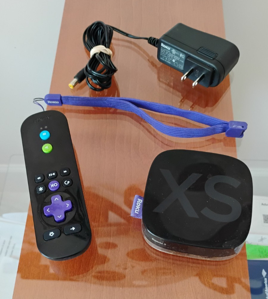 Roku 2 XS 2nd Generation Media Streamer-EXCELLENT CONDITION!