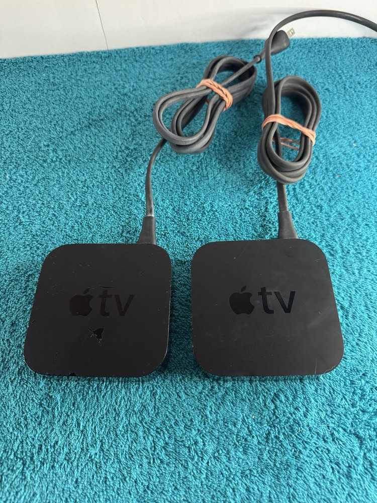 Set of 2 Apple TV 3rd Generation Digital HD Media Streaming Player A1469 & A1427