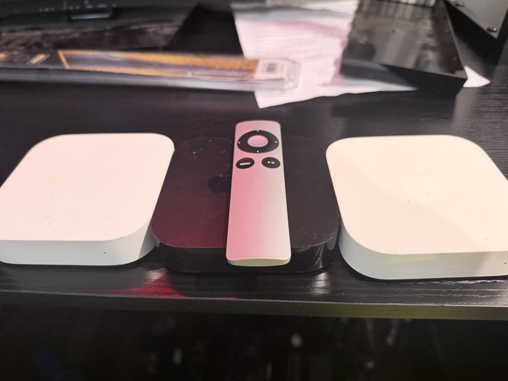 Lot Of 3 Apple Tv A1378, A1392 (x2)