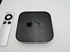 Apple TV (2nd Gen) 8GB A1378 with Remote, Power Cable & Box – Tested