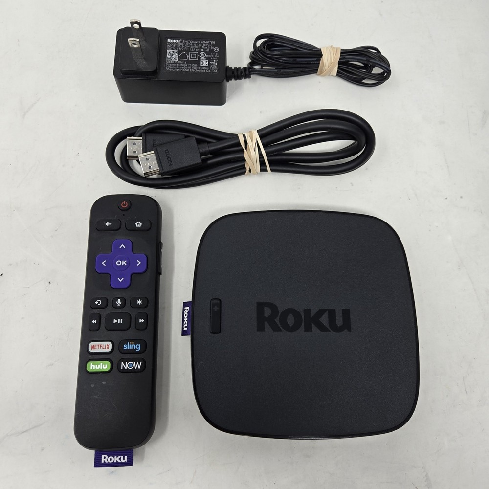 Roku Ultra 4660X2 4K Streaming Media Player w/ Remote & Cables – Tested Working
