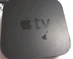 Apple TV (3rd Generation) 1080P Media Streaming Player A1469/A1427 With Remote