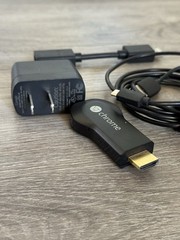 Chrome Google Chromecast H2G2-42 HDMI Media Streamer w/ USB Cable