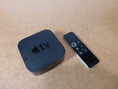 Apple TV A1625 4th Gen 32GB Full HD WiFi Media Streamer w/ Siri Remote & HDMI