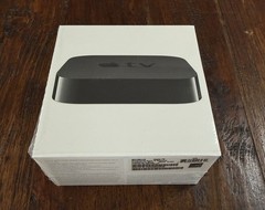 Apple TV (3rd Gen) 8GB Digital HD Media Streamer, Black, Model A1427, MD199LLA