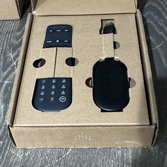DIRECTV Gemini Air Streaming Device 4K Model P21KW-500 Wth AC Adapter and Remote
