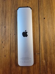 Apple TV Siri Lightning Remote Control A2540 WON’T CHARGE – PARTS ONLY