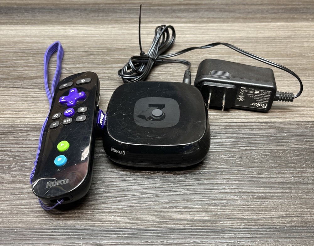 Roku 3 4200X Streaming Device 3rd Generation w/ Remote and Power Adapter
