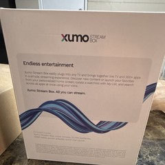 Xumo Stream Box 4K UHD Media Player Dolby Vision Dolby Audio Wi-Fi White