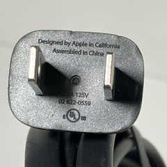 Apple TV (4th Generation) 32GB HD Media Streamer A1625 – Black (MR912LL/A)