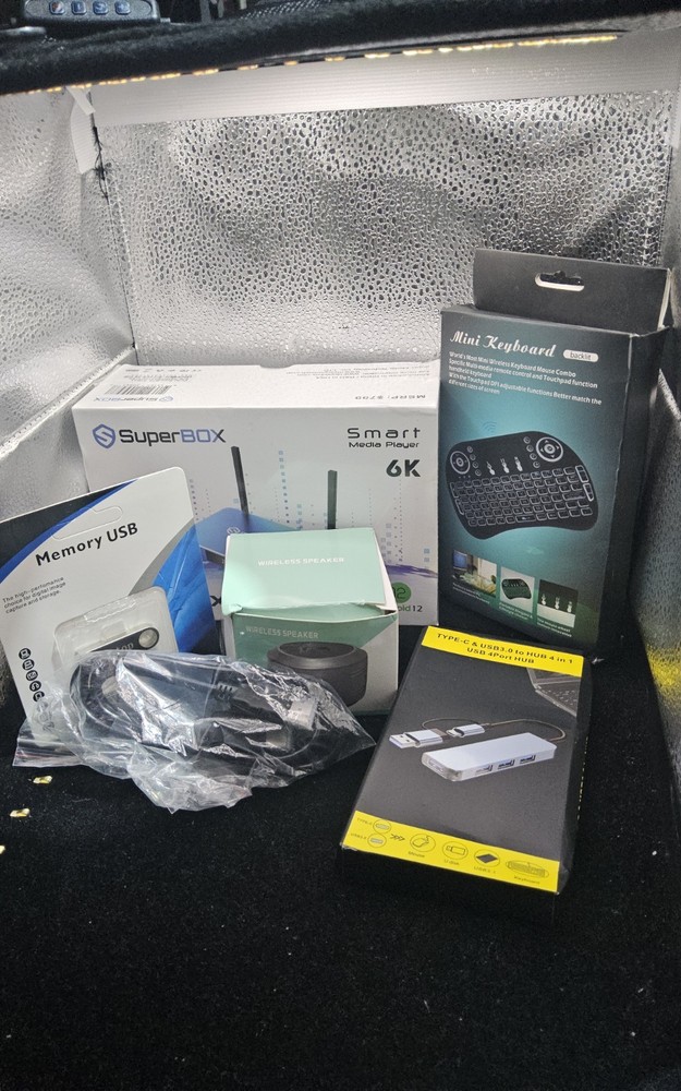 ☆Superbox S5MAX Smart Media Player 6k Android 12 +bundle (READ DESCRIPTION)