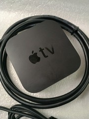 Apple TV HD 4th Gen 32GB Model A1625 Power Cord HDMI Cable & Remote, Reset