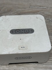 Sonos ZoneBridge BR100 Multi-Room Music System Wireless Bridge White Used