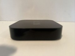Apple TV (2nd Generation) 8GB Media Streamer – A1378