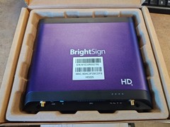BrightSign HD225 Sign Controller with WD105 Wifi/Bluetooth Dual Antenna Module