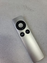 Apple TV (4th Generation) 32GB HD Media Streamer – Black (MR912LL/A)