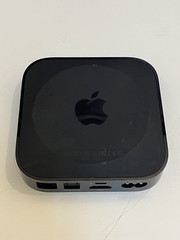 Apple TV 3rd Gen A1469 1080 HD 8GB Storage Media Streamer Cord