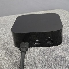 Apple TV 4K A1842 32GB Black Media Streamer With Power Cable & Remote – READ