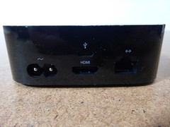Apple TV A1625 4th Gen 32GB Full HD WiFi Media Streamer w/ Siri Remote & HDMI