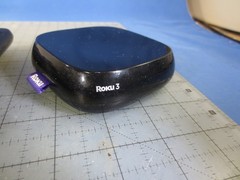 Roku 3 Digital Media Streamer Model 4200X Remote And HDMI Cable Included Netflix