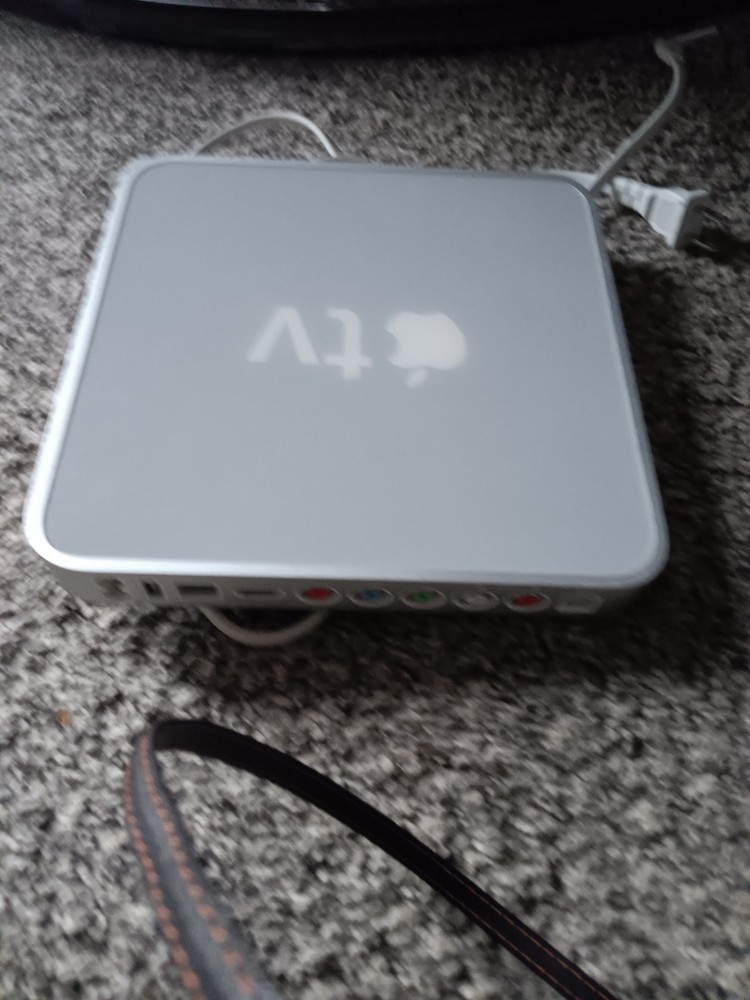 Apple Apple TV Media Streamer Box Set-Top, Silver & White, Apple TV Line