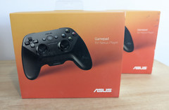 ASUS Google Nexus Player TV Streaming Device TV5001, controller, and 2 Game Pads